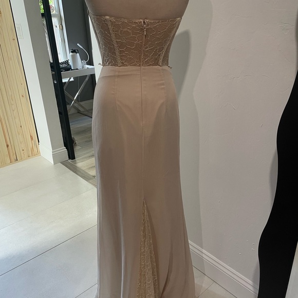 Vera wang dress - Picture 3 of 3